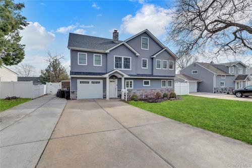 505 Sand Hill Rd, Wantagh, NY, 11793-1227 | Card Image