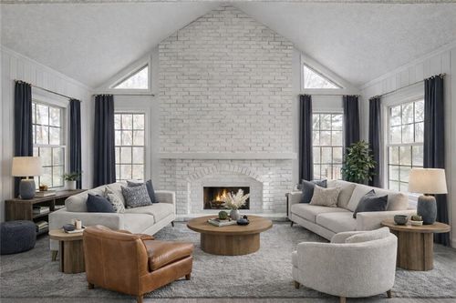 10106 Nw Mirror Lake Dr, Kansas City, MO, 64152-2546 | Card Image