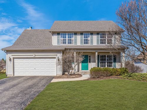 1800 Diamond Creek Ln, Aurora, IL, 60503-4635 | Card Image
