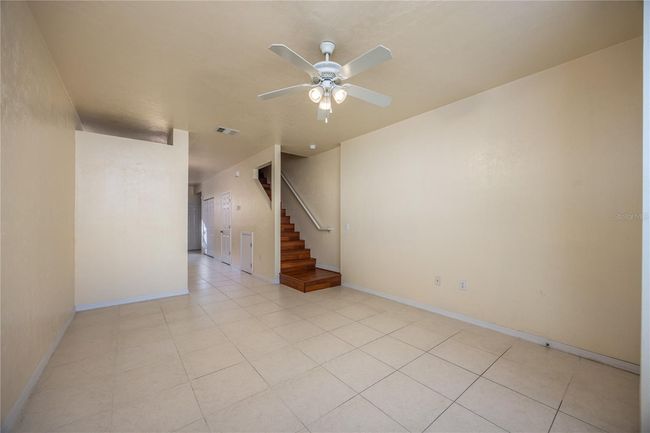 APT-807 - 3901 Sw 20 Th Ave, Condo with 2 bedrooms, 3 bathrooms and null parking in GAINESVILLE FL | Image 6
