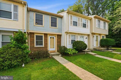 8759 Kanawha Ct, LORTON, VA, 22079-3022 | Card Image
