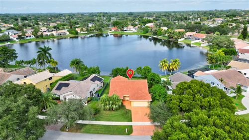6255 Hawkes Bluff Ave, Davie, FL, 33331-3423 | Card Image