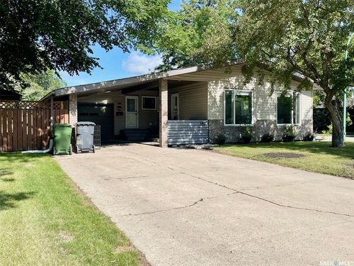 106 Circlebrooke Dr, Yorkton, SK, S3N2S4 | Card Image