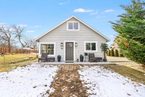 321 6th Ave W, Jerome, ID, 83338-1835 | Card Image