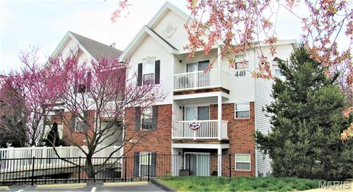 h-440 Benton Dr, Saint Peters, MO, 63376-8605 | Card Image