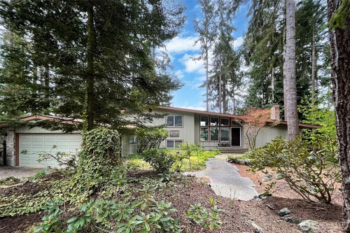 590 Ridge View Dr, Sequim, WA, 98382-9589 | Card Image
