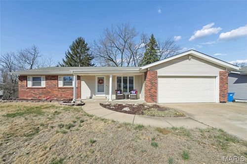 3303 Haas Ave, Bridgeton, MO, 63044-3320 | Card Image