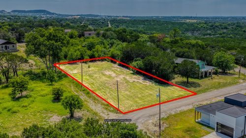 3504 Sleepy Water Rd, Granbury, TX, 76048-5943 | Card Image