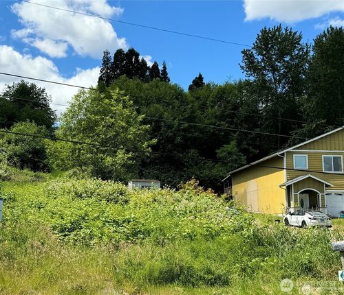 14253 Macadam Rd S, Tukwila, WA, 98168-4113 | Card Image