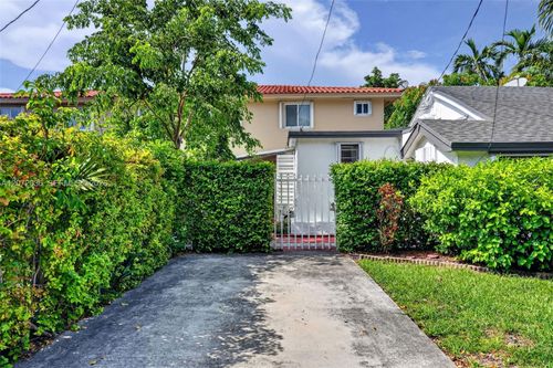 b-3375 Sw 29th Ter, Miami, FL, 33133 | Card Image
