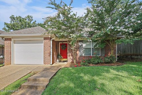 107 Stone Castle Ct, Brandon, MS, 39047-8374 | Card Image