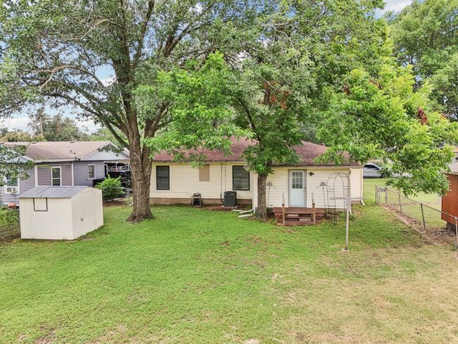 213 N 38 Th St, House other with 3 bedrooms, 1 bathrooms and null parking in Corsicana TX | Image 34