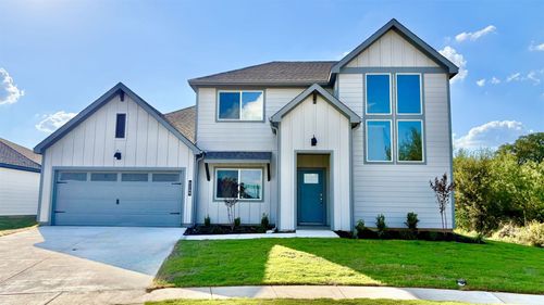 231 Sandstone Cir, Granbury, TX, 76048-1692 | Card Image