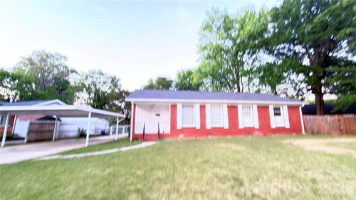 4131 Woodgreen Ter, Charlotte, NC, 28205-4665 | Card Image