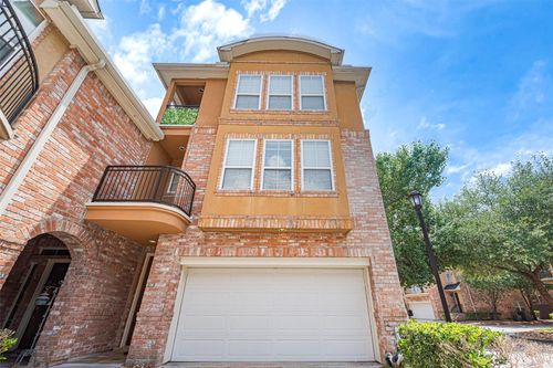 24 Versante Ct, Houston, TX, 77070-6036 | Card Image