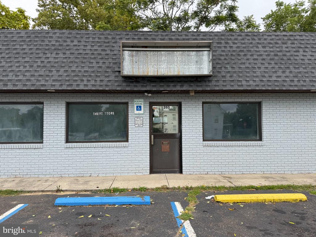 Commercial Lease in MILLVILLE 4