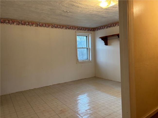 Bedroom 14x12 | Image 23