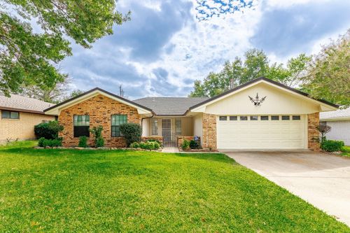 1412 Rusdell Dr, Irving, TX, 75060-5709 | Card Image