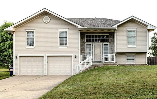 5200 N Pennsylvania Ave, Gladstone, MO, 64118-4311 | Card Image