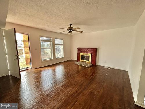 2015 S Lincoln St, ARLINGTON, VA, 22204-5330 | Card Image