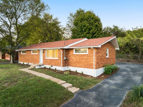 217 Bonnaridge Dr, Hermitage, TN, 37076-1116 | Card Image