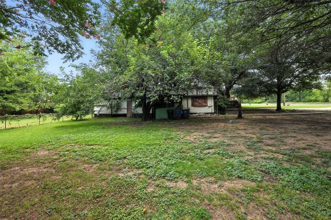 608 W Walcott St, Home with 0 bedrooms, 0 bathrooms and null parking in Pilot Point TX | Image 7