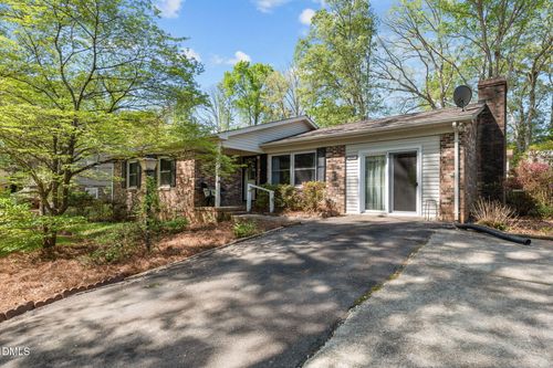 323 Shannon Dr, Eden, NC, 27288-4239 | Card Image