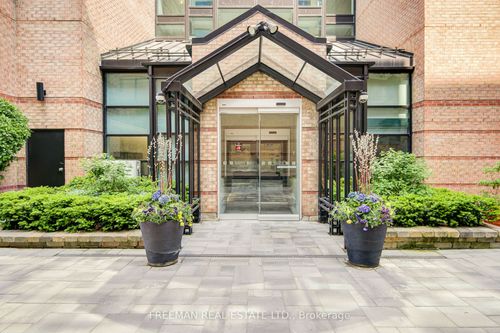 512-225 Davenport Rd, Toronto, ON, M5R3R2 | Card Image