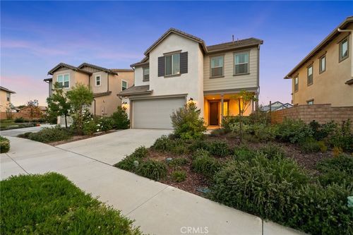 32189 Dymondia Way, Temecula, CA, 92591-0300 | Card Image