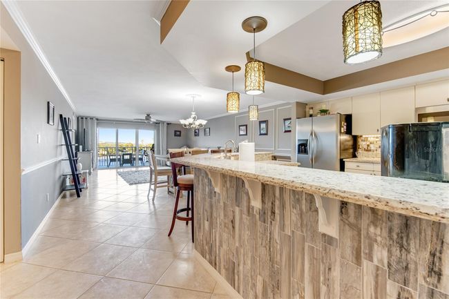 Kitchen top | Image 16