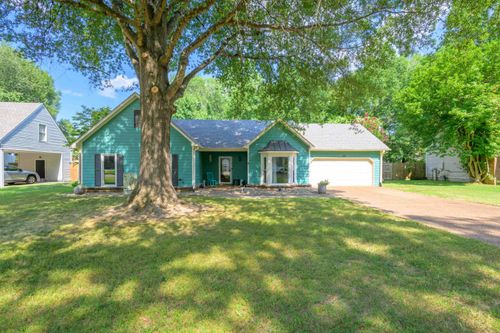 414 Dove Valley Rd, Collierville, TN, 38017-2139 | Card Image