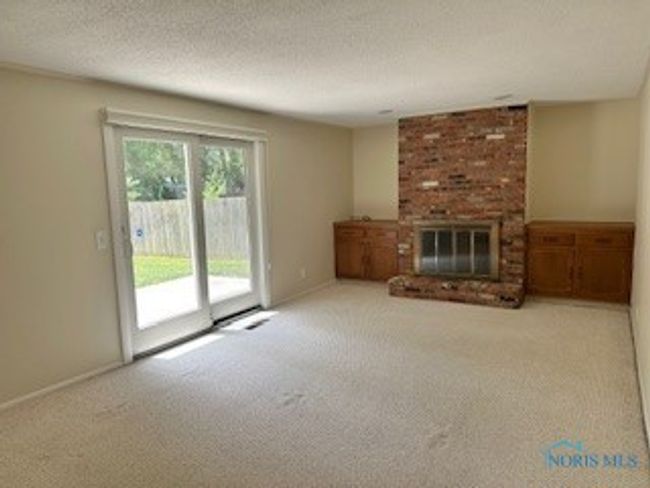 Family Room off Kitchen | Image 11