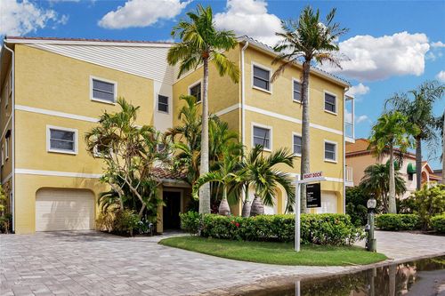 614 Norton St, LONGBOAT KEY, FL, 34228-1446 | Card Image