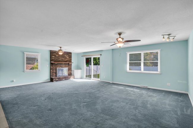 306 Wesley Ave, House other with 3 bedrooms, 2 bathrooms and 2 parking in Savoy IL | Image 6