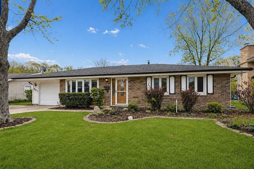 927 Gregory Lane, Schaumburg, IL, 60193 | Card Image