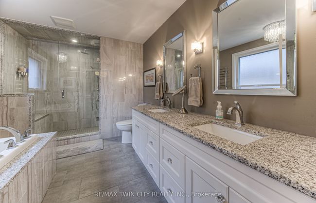 124 Rose Bridge Cres, House other with 2 bedrooms, 3 bathrooms and 2 parking in Cambridge ON | Image 21