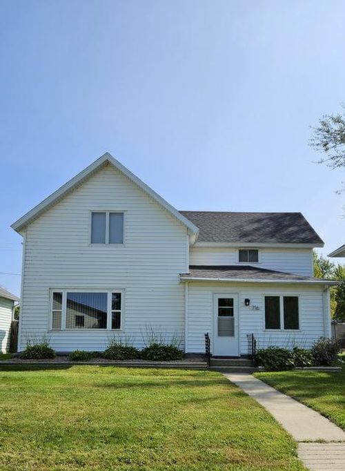 716 5th Street N, Graceville, MN, 56240 | Card Image