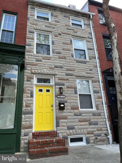 835 1/2 W Lombard St, BALTIMORE, MD, 21201-1059 | Card Image