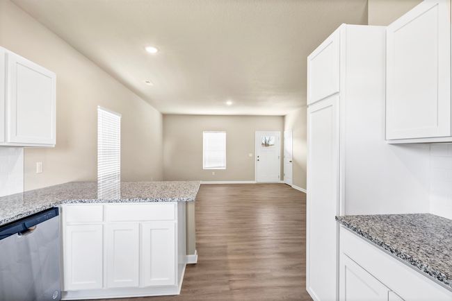 1603 N Emerald Valley Dr, House other with 3 bedrooms, 2 bathrooms and null parking in Mulvane KS | Image 8