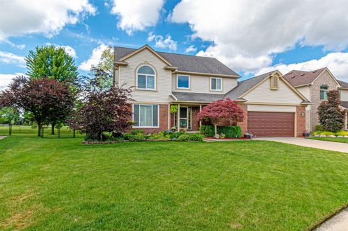36086 Saint Clair Dr, New Baltimore, MI, 48047-5526 | Card Image