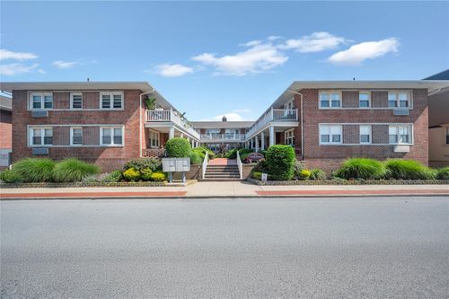 apt-m3-215 W Broadway, Long Beach, NY, 11561-3928 | Card Image