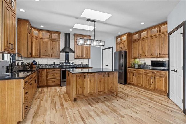7126 Skycrest Dr, House other with 5 bedrooms, 3 bathrooms and null parking in Billings MT | Image 7