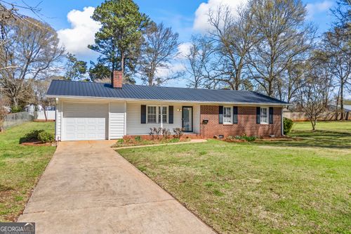 131 Roosevelt Blvd, Commerce, GA, 30529-2138 | Card Image