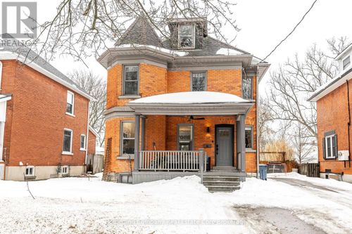 37 W Gore St, Stratford, ON, N5A1J9 | Card Image