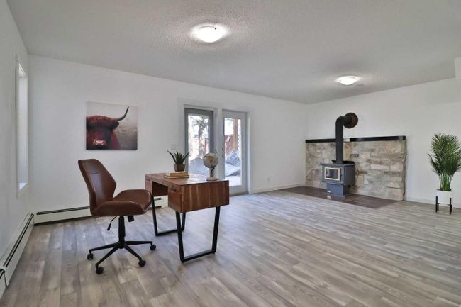 170 S 300 E, Home with 4 bedrooms, 2 bathrooms and 4 parking in Raymond AB | Image 16