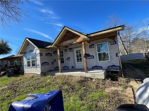 2421 Ross Avenue, Waco, TX, 76706 | Card Image