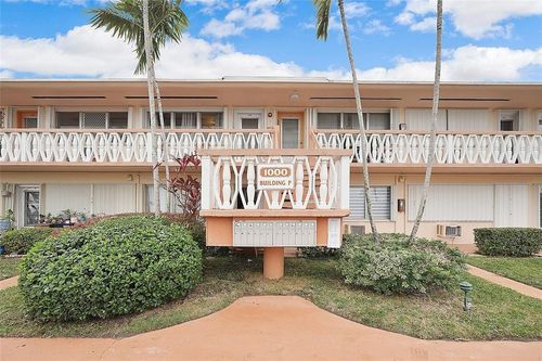 22-1000 Sw 10th Ave, Hallandale Beach, FL, 33009 | Card Image