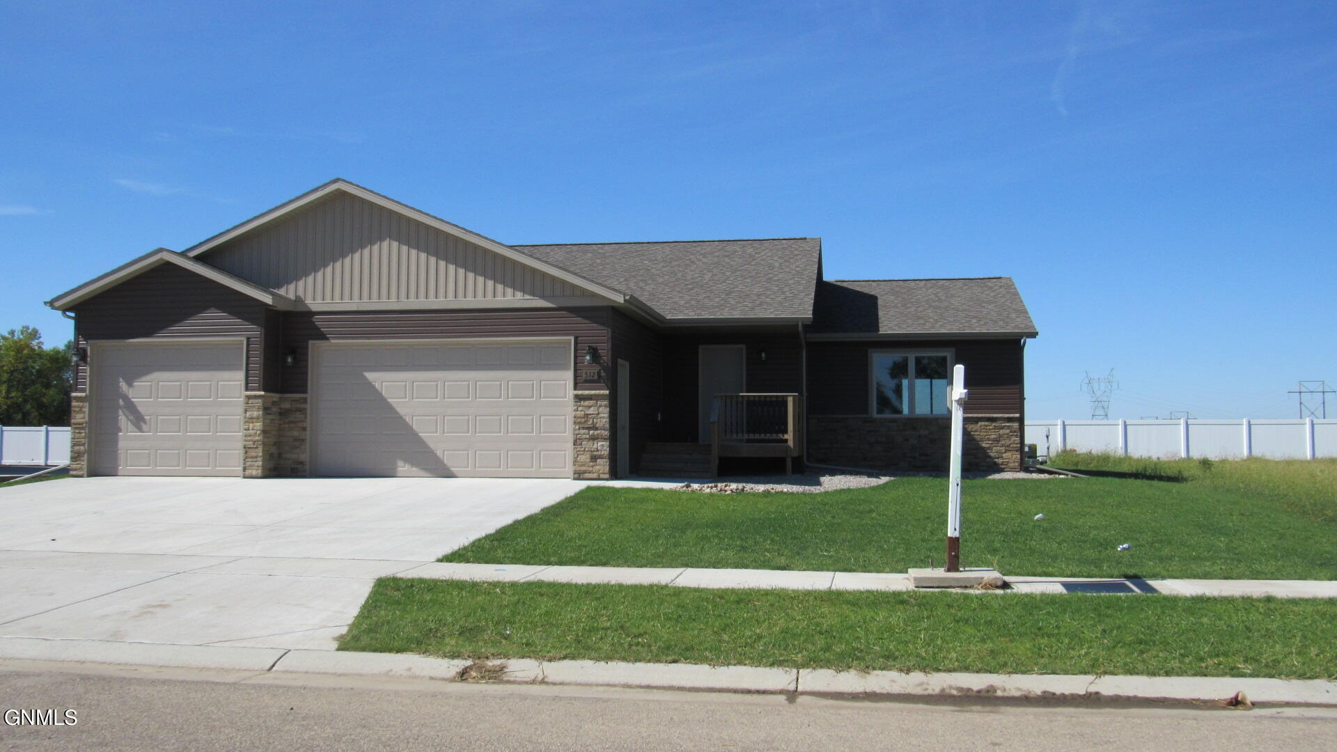Mehrer Dr, Bismarck, ND 58504
