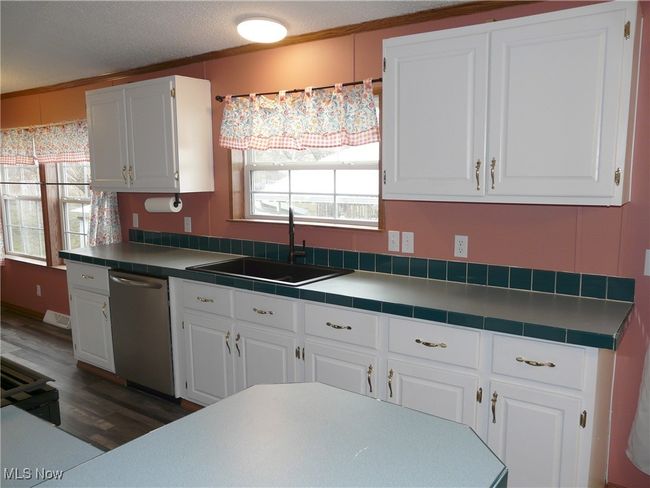 Kitchen | Image 8