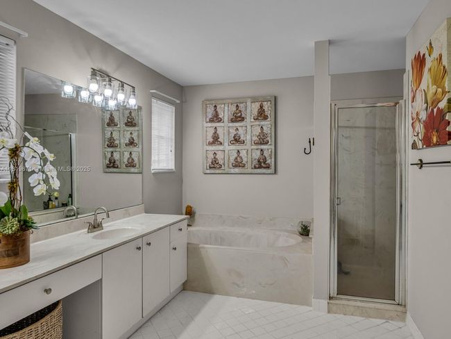 4209 Pinewood Ln, House other with 5 bedrooms, 4 bathrooms and null parking in Weston FL | Image 34